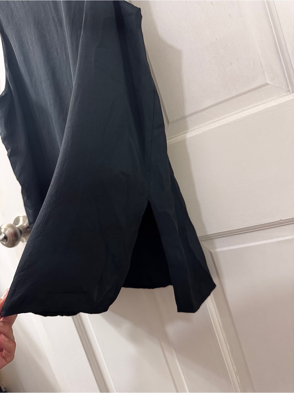 Vince Black Sleeveless Crewneck Tank Top - Picture 3 of 11